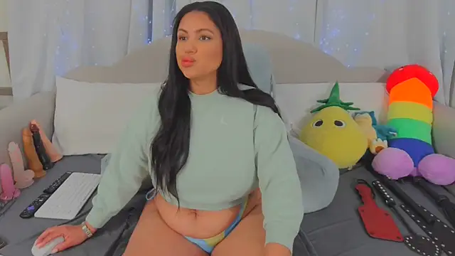 Snapshot of MeghanXO chatting on April 19, 2026, 1:12 pm MeghanXO online show from April 19, 2026, 1:12 pm