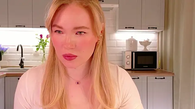 Snapshot of Veronika_Mitchel chatting on February 16, 2026, 4:16 pm Veronika Mitchel online show from February 16, 2026, 4:16 pm