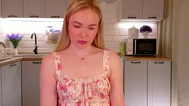 Snapshot of Veronika_Mitchel chatting on November 17, 2025, 3:16 pm Veronika Mitchel online show from November 17, 2025, 3:16 pm