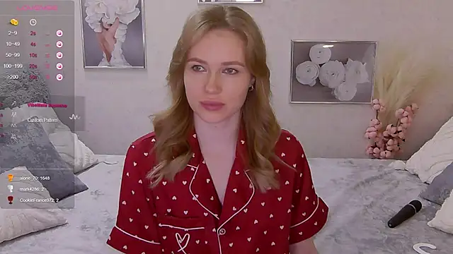Snapshot of Veronika_Mitchel chatting on December 7, 2024, 2:47 am Veronika Mitchel online show from December 7, 2024, 2:47 am