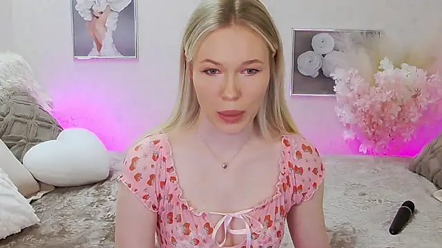Snapshot of Veronika_Mitchel chatting on March 20, 2025, 3:14 pm Veronika Mitchel online show from March 20, 2025, 3:14 pm