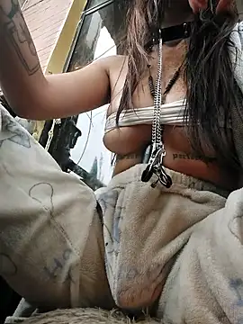 Snapshot of k_lebannon chatting on October 31, 2025, 4:14 pm k lebannon online show from October 31, 2025, 4:14 pm