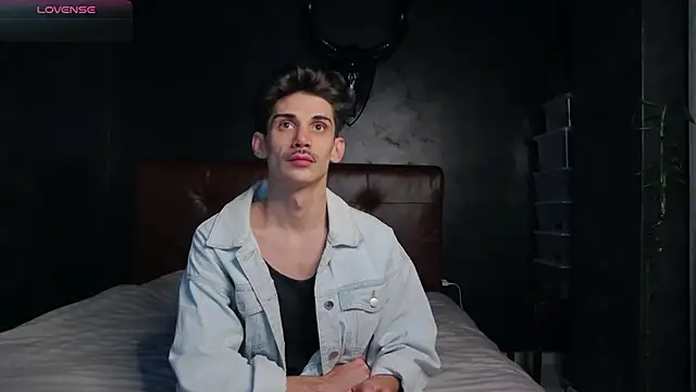 DanielCrush1 online show from January 7, 2026, 5:18 pm