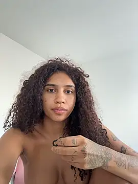 stormyy  online show from November 7, 2025, 6:56 pm