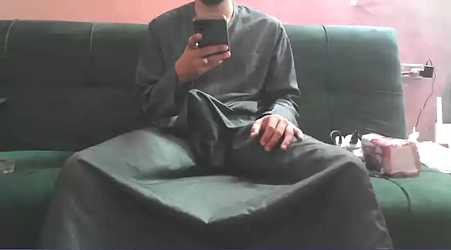 foxsanSs online show from March 11, 2025, 3:47 am