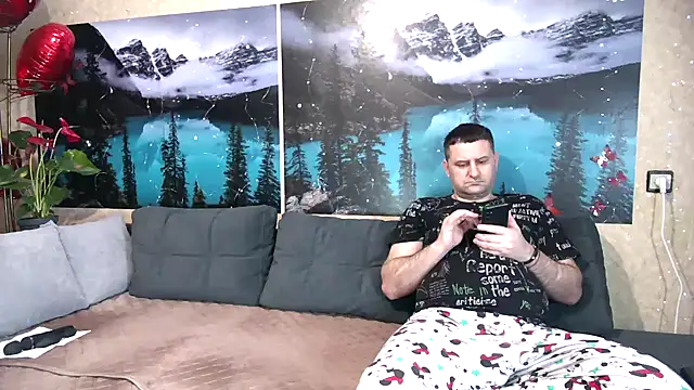 Snapshot of Big_Boss55 chatting on March 11, 2025, 8:52 am Big Boss55 online show from March 11, 2025, 8:52 am