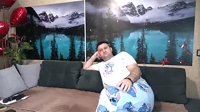 Snapshot of Big_Boss55 chatting on March 22, 2025, 5:09 pm Big Boss55 online show from March 22, 2025, 5:09 pm