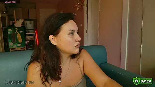 Snapshot of AminaCharm chatting on November 20, 2025, 6:47 am AminaCharm online show from November 20, 2025, 6:47 am