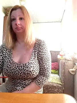 Snapshot of BustyBlond chatting on May 12, 2026, 4:42 am BustyBlond online show from May 12, 2026, 4:42 am