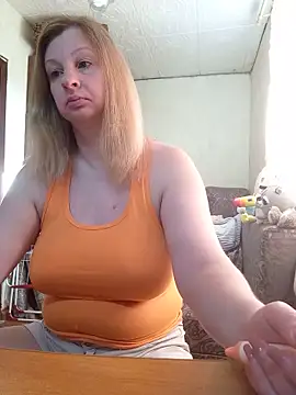 Snapshot of BustyBlond chatting on May 25, 2026, 4:23 am BustyBlond online show from May 25, 2026, 4:23 am