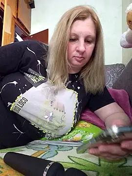 Snapshot of BustyBlond chatting on May 11, 2026, 4:26 pm BustyBlond online show from May 11, 2026, 4:26 pm