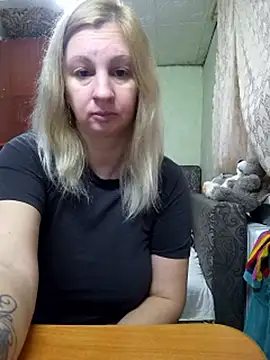 BustyBlond online show from November 19, 2025, 5:29 am