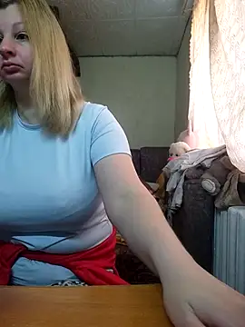 Snapshot of BustyBlond chatting on April 30, 2026, 2:51 am BustyBlond online show from April 30, 2026, 2:51 am