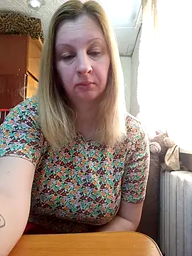 Snapshot of BustyBlond chatting on April 25, 2026, 4:48 am BustyBlond online show from April 25, 2026, 4:48 am