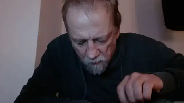 Snapshot of Cordt27 chatting on November 19, 2025, 8:31 pm Cordt27 online show from November 19, 2025, 8:31 pm