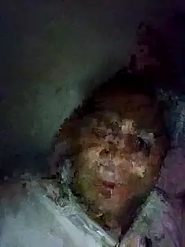 Snapshot of EISONREINA11 chatting on October 18, 2025, 11:01 am EISONREINA11 online show from October 18, 2025, 11:01 am