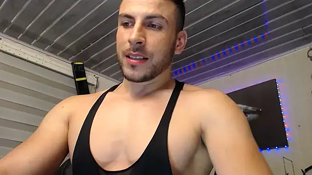 bayronfit online show from May 8, 2026, 12:58 am