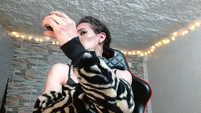 Snapshot of omar_alurba chatting on January 14, 2026, 4:16 am omar alurba online show from January 14, 2026, 4:16 am