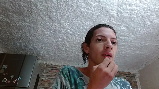 omar alurba online show from December 5, 2025, 3:32 pm