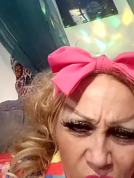 Snazzyteez online show from November 28, 2025, 3:34 pm