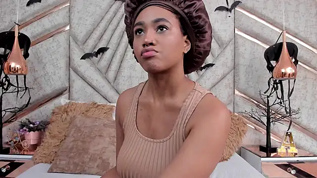 Snapshot of AgataRinaldi chatting on November 9, 2025, 2:32 pm AgataRinaldi online show from November 9, 2025, 2:32 pm