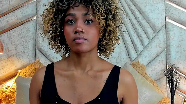 Snapshot of AgataRinaldi chatting on October 27, 2025, 11:49 pm AgataRinaldi online show from October 27, 2025, 11:49 pm