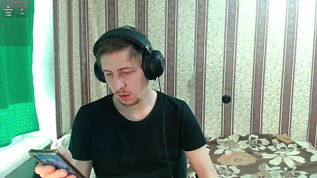 darienlarge online show from November 11, 2025, 11:38 am