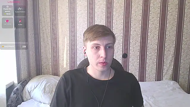 darienlarge online show from March 22, 2025, 3:42 pm