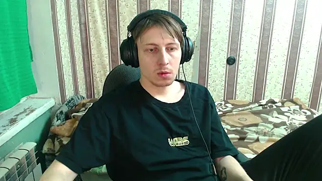 darienlarge online show from October 29, 2025, 4:28 pm