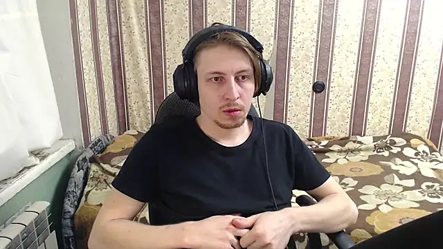 darienlarge online show from October 11, 2025, 8:54 pm