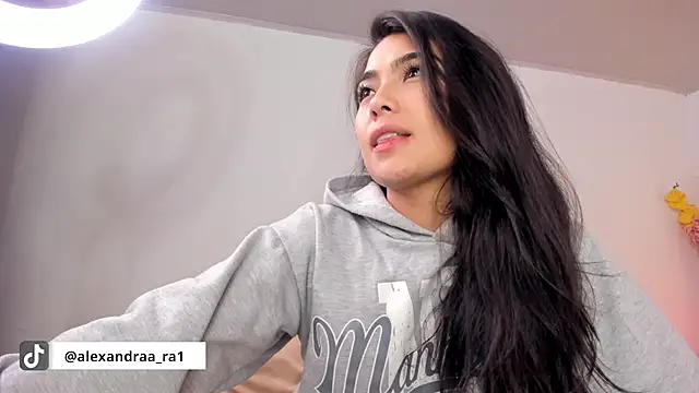 Alexandra ra online show from February 27, 2025, 6:46 am