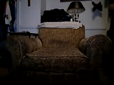 Snapshot of curiouscock38 chatting on December 4, 2025, 11:09 am curiouscock38 online show from December 4, 2025, 11:09 am