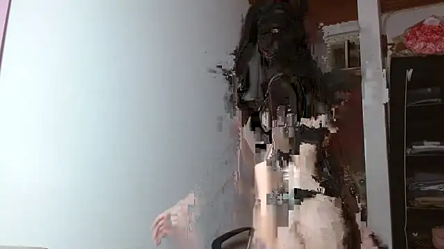 Snapshot of emily_littesweet chatting on October 8, 2025, 10:43 pm emily littesweet online show from October 8, 2025, 10:43 pm