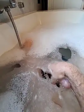 toeloverlive online show from April 21, 2026, 7:37 am