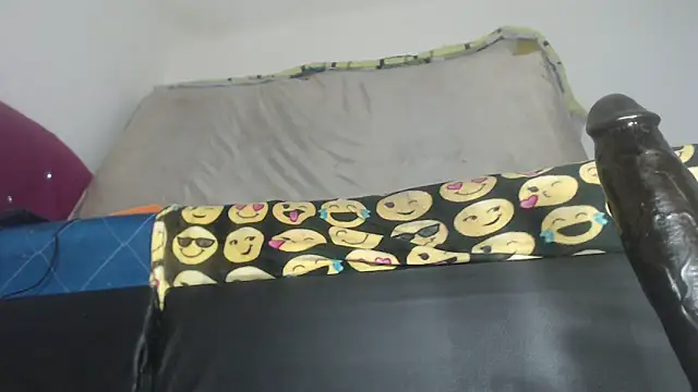 Snapshot of Devill_x chatting on February 4, 2025, 4:29 pm Devill x online show from February 4, 2025, 4:29 pm