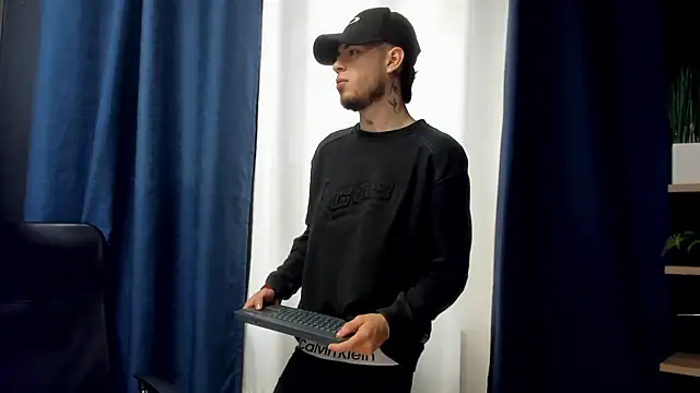 Snapshot of juandaa4558 chatting on January 6, 2026, 11:58 am juandaa4558 online show from January 6, 2026, 11:58 am