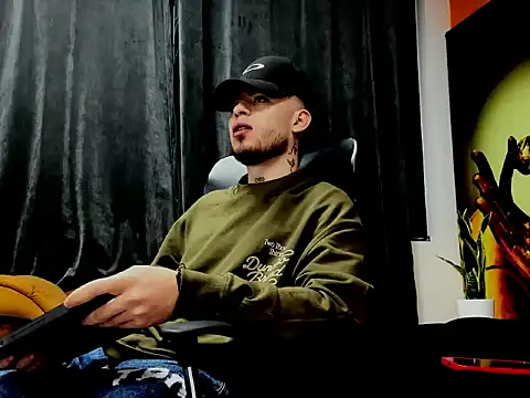 Snapshot of juandaa4558 chatting on January 13, 2026, 11:47 am juandaa4558 online show from January 13, 2026, 11:47 am