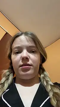 -veranito- online show from February 21, 2026, 2:57 am