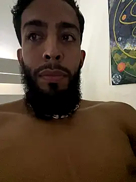 Snapshot of Alessandro__Rossi chatting on December 17, 2025, 9:58 am Alessandro Rossi online show from December 17, 2025, 9:58 am