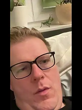 AnnualSunrise online show from October 28, 2025, 8:30 pm