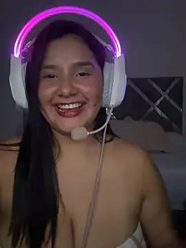 ValleryParker online show from February 11, 2026, 6:13 am