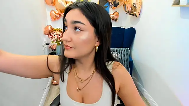 GoldenHeart 1 online show from February 3, 2026, 7:19 pm