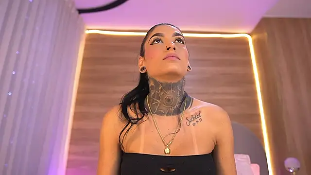 danna berlin  online show from May 22, 2026, 7:12 pm