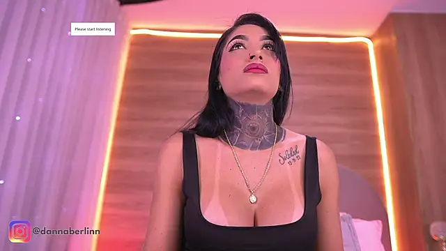 danna berlin  online show from May 26, 2026, 7:23 pm