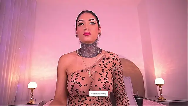 danna berlin  online show from November 24, 2025, 7:14 pm