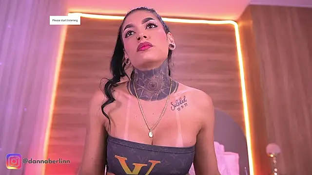 danna berlin  online show from May 21, 2026, 7:22 pm