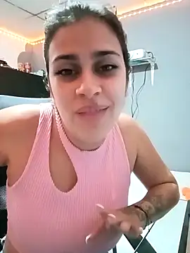 Snapshot of Latina_sexy1 chatting on March 7, 2025, 12:48 am Latina sexy1 online show from March 7, 2025, 12:48 am