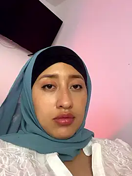 Snapshot of adila_anich chatting on December 4, 2024, 3:42 am adila anich online show from December 4, 2024, 3:42 am