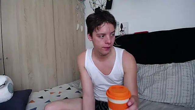 Santiago kiler online show from October 13, 2025, 1:23 pm