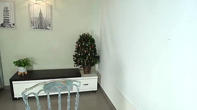 Sassy--Girl online show from November 26, 2025, 6:08 pm